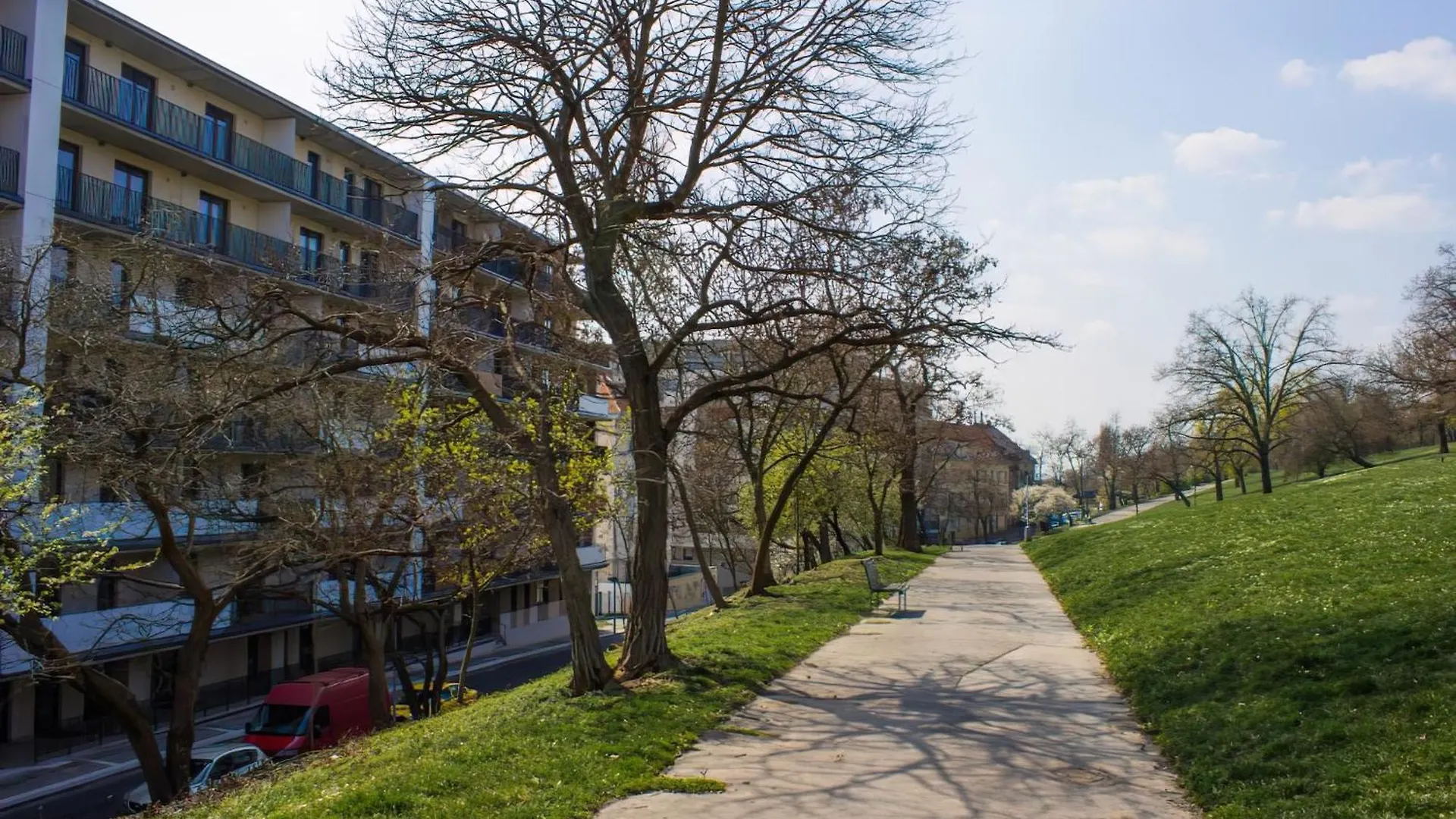 Apartmán Onsite Free Garage Parking, 10Min Centre By Bus Praha 0*,  Česká republika
